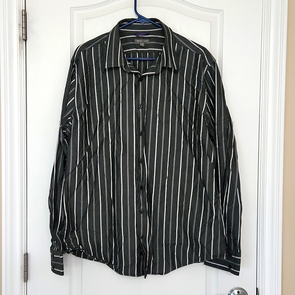 Gap men's button down shirt, sz XL